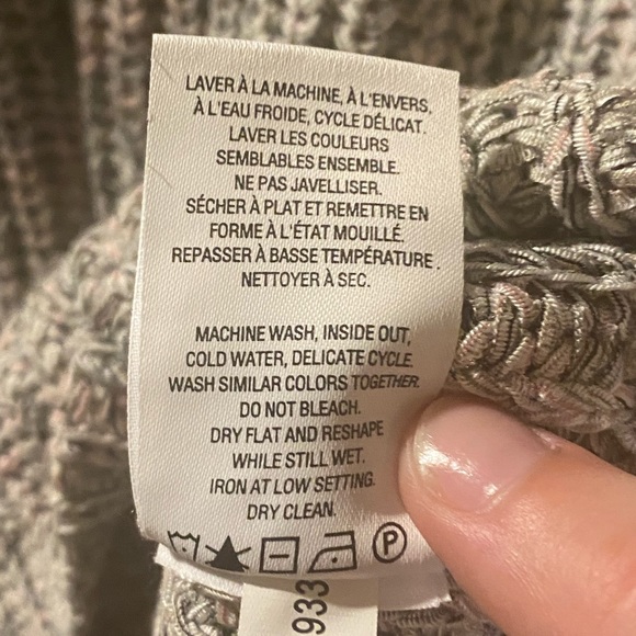 Reitmans Grey with Pink/Black Accents Knit Tank Top/Sweater Vest Size L - Picture 7 of 11